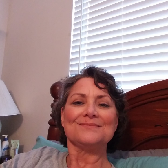 Meet your Posher, Joni - Picture 1 of 1